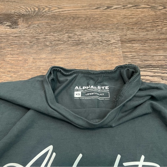 Alphalete Women's Gray Long Sleeve Crop Top - Picture 3 of 5